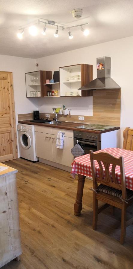 Untrasried Apartment Auszeit Mit Kueche Viel Ruhe Und Natur מראה חיצוני תמונה